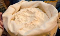 Koji san o vrećici brašna?